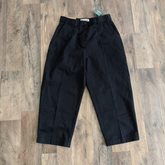 Women's L.L. BEAN Navy "Original Fit" Chino Pants - Picture 2 of 6